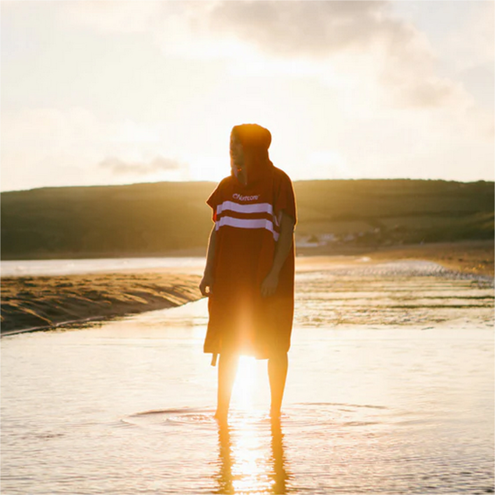 2025 Northcore Beach Basha Stripe Hooded Towel Changing Robe / Poncho NOCO241 - Red